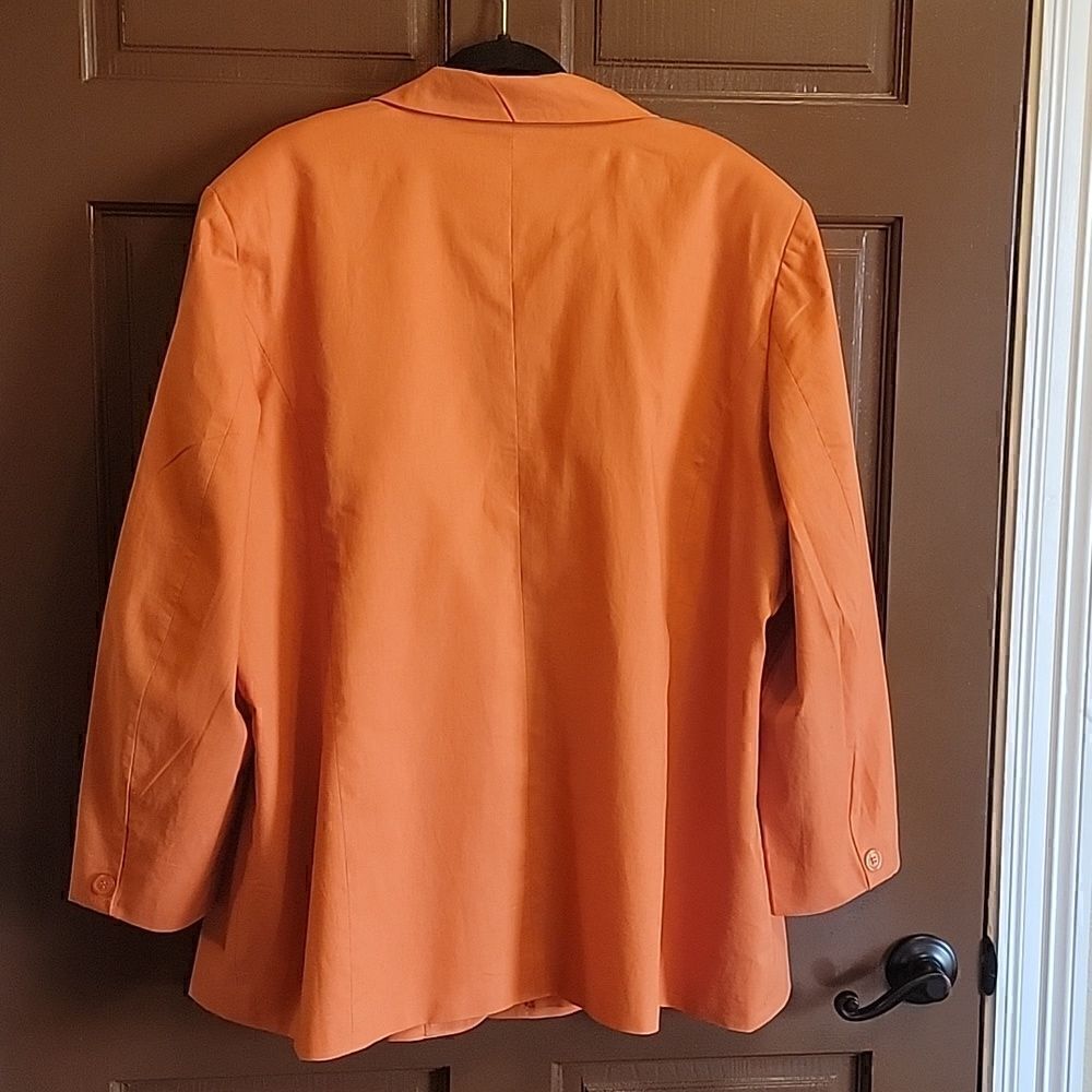 Chadwick's-Linen/Cotton orange, collared, long sleeved Blazer 26W. NWT. - Picture 4 of 6